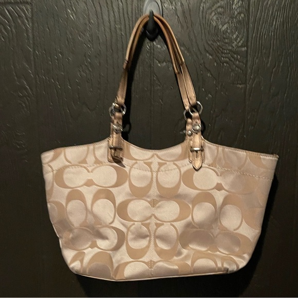 GUC Authentic Coach Champagne Signature Jacquard Tote - Metallic Trim - Picture 1 of 5